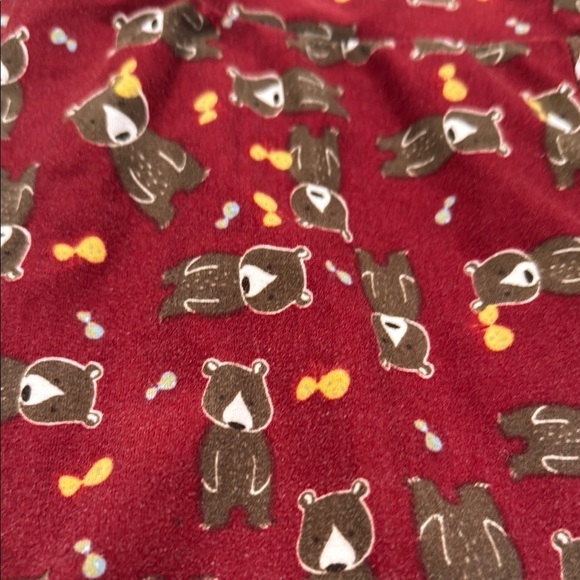 LuLaRoe Leggings lot of 3- Black, Green, Red themed bears skeletons one size - Picture 3 of 10